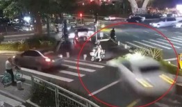 深圳最新爆料相撞,惊心动魄的街头相撞事件！