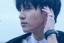 薛之谦小八卦爆料视频,揭秘歌手背后的那些事儿