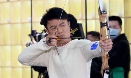 李克勤爆料肖战射箭视频,李克勤曝光幕后花絮视频引热议