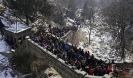 泰安景区爆料事件最新,惊现惊人内幕，游客权益如何保障？