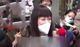 小姐姐爆料猴赛雷视频,小姐姐爆料背后的精彩瞬间